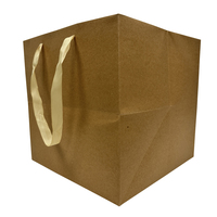 Sac cadeau en papier écologique personnalisé avec laminage et matériaux recyclés, réutilisable pour l'emballage des bougies et les projets d'artisanat