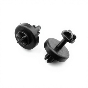 Clip de fixation automobile 18mmx8.3mmx6mm en PP pour réparation et remplacement de voitures, usage général - Product Image 3