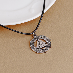 Joyería pagana amuleto Valknut collar vikingo amuleto eslavo colgante Guerrero escandinavo símbolo de Odín de collar nórdico para hombres - Product Image 2