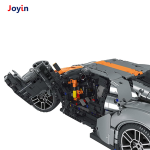 2828 PCS STEM 장난감 1:8 스케일 GT 럭셔리카 로고 모델 조립 키트 문과 레이싱 줄무늬와 깊은 실버 - Product Image 3