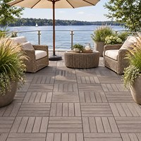 Dalles emboîtables en WPC écologiques et sûres à faire soi-même avec remplissage de gazon et galets pour terrasses, jardins, aménagements paysagers et chemins