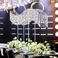 Lustre de Mariage Haut de Gamme en Métal Doré avec Cristaux Suspendus, Centre de Table de Mariage, Décoration Centrale pour Table de Banquet de Mariage