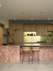 Mueble de Cocina Moderno de Roble con Puertas de Madera y Paneles de Contrachapado, Diseño Fácil de Limpiar - Product Image 6
