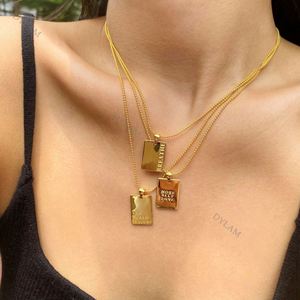 Collier Dylam en argent sterling 925, style rétro chic, pendentif rectangulaire minimaliste avec alphabet brillant, chaîne à perles - Product Image 2