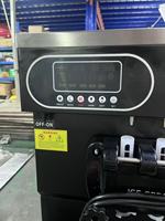 Commerciële Ijsmachine 25-28l/H Automatische Softijs Creaam Maker Ijsmachine Voor Zakelijke Prijs