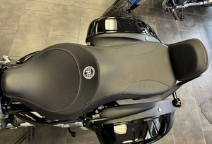 READY TO RIDE 2025 LATEST <strong>SALES</strong> <strong>FOR</strong>-<strong>Royals</strong> <strong>Enfields</strong> Cruiser Motorcycle Super Meteor 650 Astral Green <strong>For</strong> <strong>Sale</strong> - Product Image 4