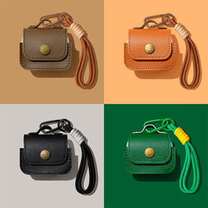 Étui pour écouteurs en cuir écologique de style rétro tout-en-un, coque de protection antichoc et anti-rayures avec sangle de poignet - Product Image 5