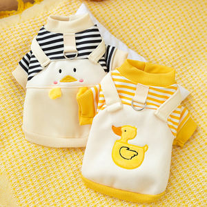 Ropa bonita para cachorros de otoño e invierno al por mayor para perros y gatos, nuevo suéter sencillo con patrón de rayas y costuras a cuadros - Product Image 1