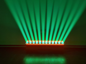 12*40w <span class=keywords><strong>Led</strong></span> Pixel Moving Zoom <span class=keywords><strong>Bar</strong></span> 12*40w RGBW <span class=keywords><strong>Led</strong></span> <span class=keywords><strong>Bar</strong></span> <span class=keywords><strong>Motorisé</strong></span> Tilt Stage Concert Wedding Club Stage Light - Product Image 3