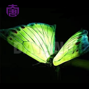 Lumières LED en forme de papillon 3D IP65 personnalisées Matériau en fibre de verre en résine transparente pour l'extérieur Jardin Pelouse Festival Noël - Product Image 1