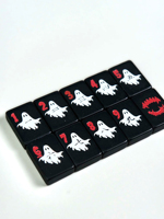 Jeu de tuiles de mahjong sur le thème d'Halloween avec motifs effrayants pour les jeux de société et la décoration de la maison