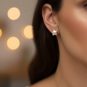 Boucles d'oreilles Amy Amy Star Stud en fausses perles plaquées or blanc pour femme, à porter au quotidien - Product Image 4