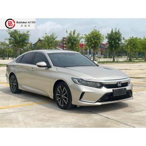 Honda Accord 2017 con Interni in Pelle Scura, Sedili in Pelle, Colore Bianco Perla, <span class=keywords><strong>Auto</strong></span> Usata a <span class=keywords><strong>Prezzo</strong></span> Conveniente - Product Image 2