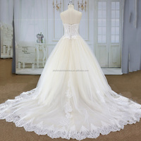 Robe de mariée blanche magnifique de haute qualité en promotion