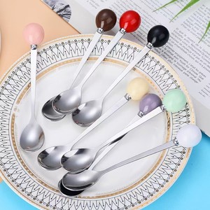 Cucharas de Acero Inoxidable con Mango de Cuentas de Macaron, Reutilizables para Café, Postres, Frutas, Tazas, Color Sólido, Aptas para Niños - Product Image 1