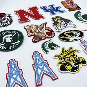 Parche con el logotipo del equipo de la NCAA con bordado deportivo importante con respaldo de hierro, parches bordados personalizados de béisbol