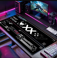 Ce tapis de souris extra-large présente un design géométrique futuriste, surface lisse et confortable, idéal pour les utilisateurs de PC.