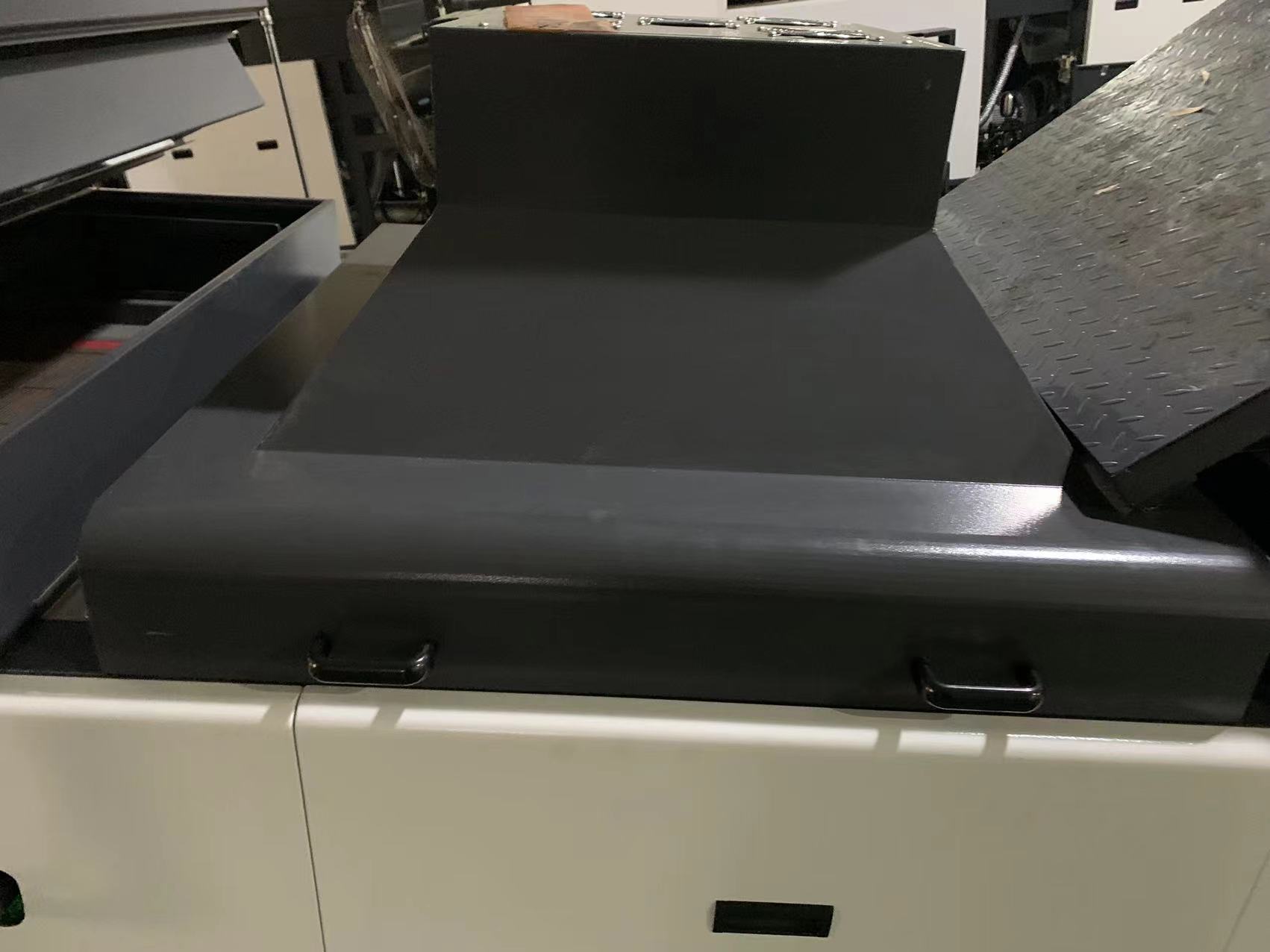 SJUV-760 Automatic Feeding Spot UV Coating Machine Electric Driven 380V 45Kw