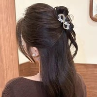 Pince à cheveux élégante en strass en forme de fleur pour femme, petite pince requin tendance pour filles
