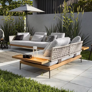 Ensemble <span class=keywords><strong>de</strong></span> canapé d'angle modulaire minimaliste en teck, mobilier <span class=keywords><strong>de</strong></span> <span class=keywords><strong>jardin</strong></span> d'extérieur avec <span class=keywords><strong>salon</strong></span> en aluminium métallique pour hôtels, parcs, cours - Product Image 1