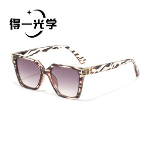 Women's Oversized Square <b>Sunglasses</b> Black PC Frame UV400 Protection Type 3 Lenses - Product Image 3