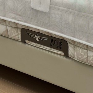 <span class=keywords><strong>Letto</strong></span> Confortevole Vonliva Tradizionale di Lusso King-Size, Ecologico, Morbido, Imbottito in Pelle Bianca <span class=keywords><strong>con</strong></span> Struttura in Legno - Product Image 5