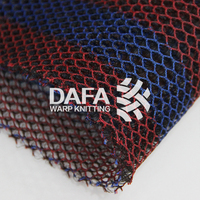 Tela de Malla 3D Transpirable 100% Poliéster para Fundas de Asiento, Rojo y Negro, Peso Medio