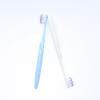 Brosses à dents réutilisables pour adultes à poils ultra doux pour les soins dentaires Brosse à dents ergonomique professionnelle pour un usage domestique