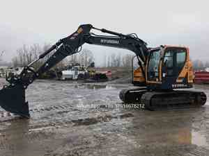 Excavadora Hyundai Hx130 en Venta, Multifuncional y Rentable, de 13 Toneladas sobre Orugas, Modelo Hx130 - Product Image 2