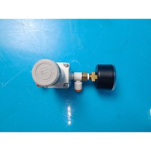 Régulateur de pression de précision SMC LAM 772-082235-003 IR1020-DUN00211, utilisé comme pièce détachée pour équipement semi-conducteur d'occasion - Product Image 5