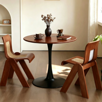 Table et chaises de salle à manger en bois massif de style vintage avec pieds en métal, adaptées aux maisons, salles de réunion et salons