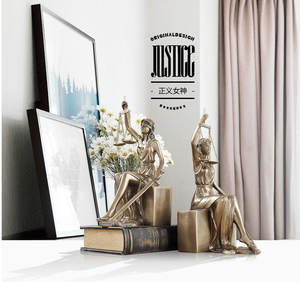 2025 victoire déesse livre support Style <span class=keywords><strong>nordique</strong></span> ornement résine coulée à froid cuivre équilibre déesse résine déesse de la Justice Statue - Product Image 6