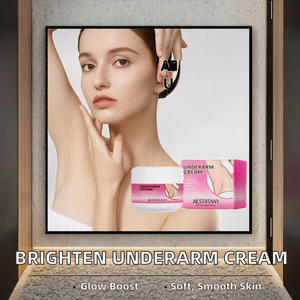 Crème corporelle légère à l'extrait d'arbutine pour éclaircir et lisser les peaux inégales - Product Image 2