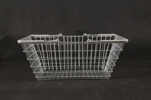 Panier de courses en fil métallique avec 2 poignées, capacité de 23 L, durable et facile à transporter pour les supermarchés et les magasins de proximité - Product Image 3
