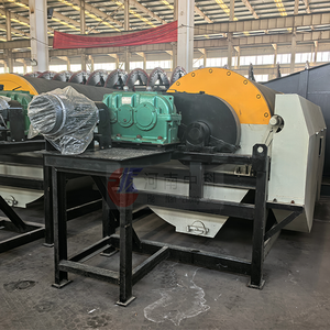 Separador magnético húmedo pequeño de laboratorio para pruebas y análisis de muestras minerales para determinar la viabilidad de la Separación - Product Image 1