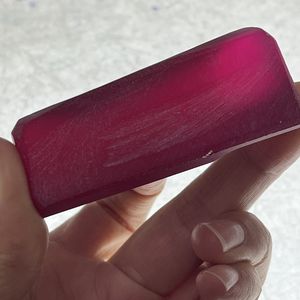 Pierre brute de spinelle Jedi cultivée en laboratoire DS Gems pour la fabrication de pierres précieuses - Product Image 3