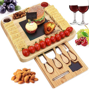 Plateau à fromage en bambou Concept Home avec double tiroir et ustensiles pour servir le fromage et les charcuteries - Product Image 1