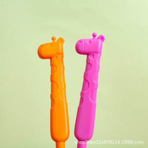 Children's Giraffe Toothbrush Soft Bristles Colorful For Kids 3-12 Years Old Manual Toothbrush With Tongue Cleaner - Product Image 2