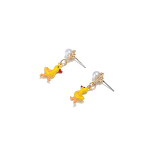 <span class=keywords><strong>Orecchini</strong></span> pendenti con <span class=keywords><strong>perle</strong></span> finte a forma di piccola anatra gialla, <span class=keywords><strong>orecchini</strong></span> giocosi e carini per ragazze, <span class=keywords><strong>orecchini</strong></span> alla moda e versatili - Product Image 3