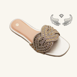 Sandales et pantoufles pour femmes de haute qualité, élégantes, à enfiler, avec strass, respirantes, confortables, légères, plates et durables - Product Image 4