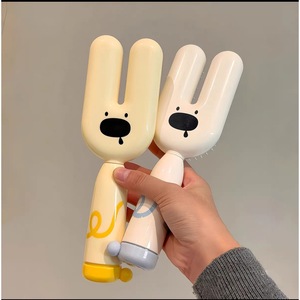 Peine Magnético de Dibujos Animados con Cojín de Masaje para el Cuero Cabelludo, Tamaño Grande, para Uso Doméstico, con Dientes de Plástico y Material ABS - Product Image 1