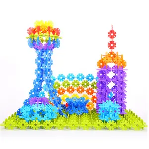 Bloques de construcción de copos de nieve para niños, juguetes de bloques de plástico entrelazados para <span class=keywords><strong>aula</strong></span>, creativos y educativos, venta al por mayor - Product Image 1