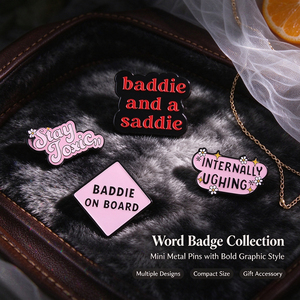 Ensemble de badges en émail métallique mignons avec inscription 'Stay Toxic Internally Ughing' pour sacs à dos, chapeaux et vêtements - Product Image 1