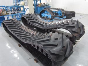 <span class=keywords><strong>2</strong></span> Cingoli in Gomma Adatti per 303.5E 300X52.5X90 - Product Image 2