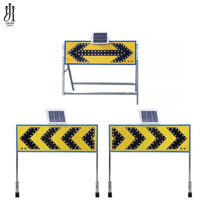 Segnale Direzionale LED Solare Portatile per Controllo del Traffico e Avviso di Chiusura Corsie Autostradali - Product Image 2
