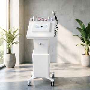 Máquina Portátil de Hidrodermoabrasión 9 en 1 para Uso Doméstico y Comercial, Chorro de Agua y Oxígeno, Eliminador de Puntos Negros, Rejuvenecimiento de la Piel - Product Image 1