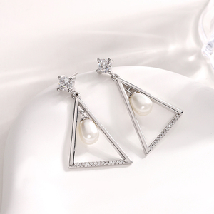 Kammy 6-6.5mm Triangle Élégant Naturel Perle D'eau Douce Boucle D'oreille En Argent Sterling Fine Jewelry 925 Boucles D'oreilles pour Femmes - Product Image 2