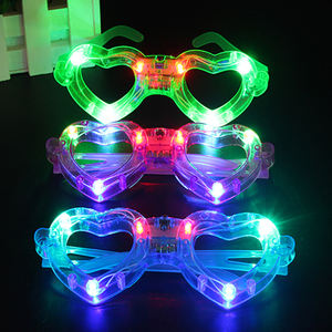 <span class=keywords><strong>Occhiali</strong></span> a Stella Luminosi LED Nuovi <span class=keywords><strong>Occhiali</strong></span> Economici per Feste Occasioni Natalizie Laurea Ringraziamento <span class=keywords><strong>San</strong></span> <span class=keywords><strong>Valentino</strong></span> Festa della Mamma - Product Image 5