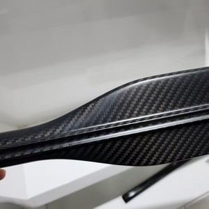 Tubos y barriles ligeros de fibra de carbono para equipos deportivos Rendimiento mejorado con patrones de placa y varilla de carbono - Product Image 3