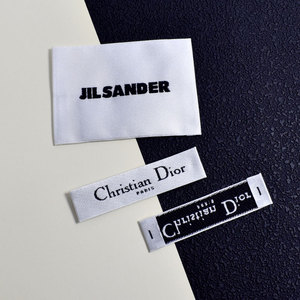 Étiquettes en tissu personnalisées avec conception gratuite, impression de <span class=keywords><strong>logo</strong></span>, étiquette en satin pour vêtements, étiquette tissée, conception de <span class=keywords><strong>logo</strong></span> - Product Image 1